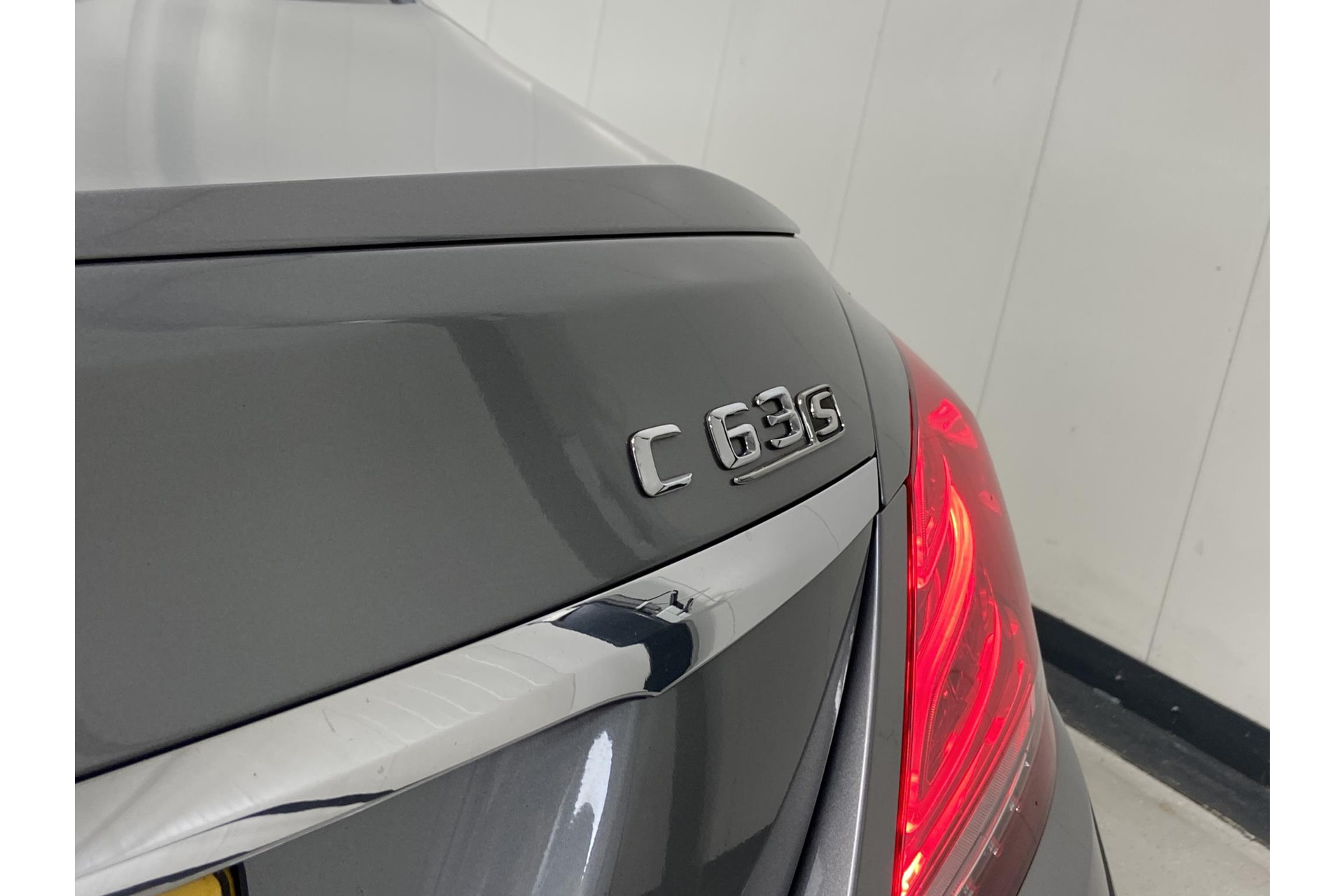 Mercedes-Benz C-Klasse C63S C63 63 S AMG*HUD*IWC*PANO*LED*CARBON*DISTR+